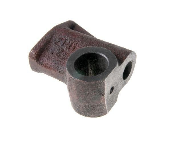 Wspornik osi dźwigienek zaworowych C-385 (poz.15)