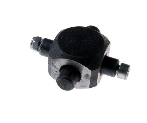 Krzyżak kolumny kierowniczej kompletny C-385