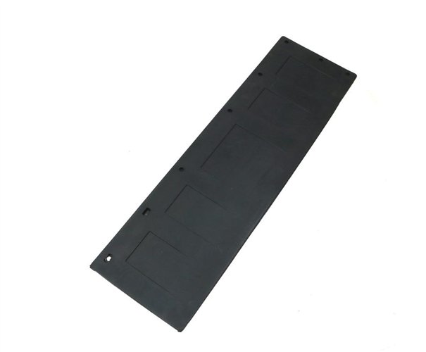 Osłona gumowa lewa błotnika przedni napęd C-385