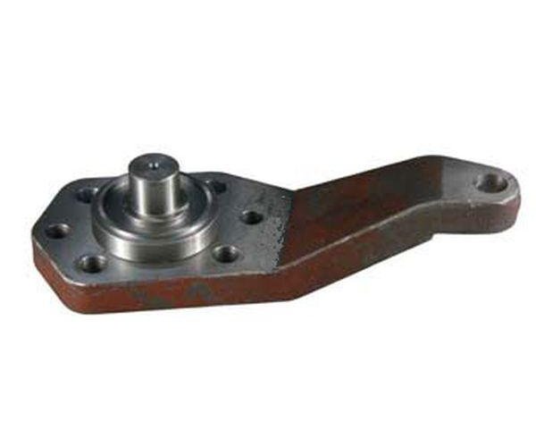 Dźwignia dolna lewa zwolnicy przedniej 67453250 C-385 Zetor