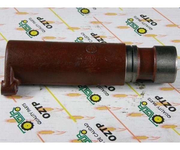 Wałek regulacji siłowej 7017602M1 MF3/MF4 kpl