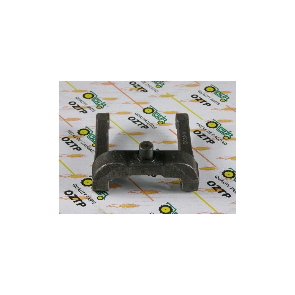 Widełki blokady mechanizmu różnicowego MF3/235