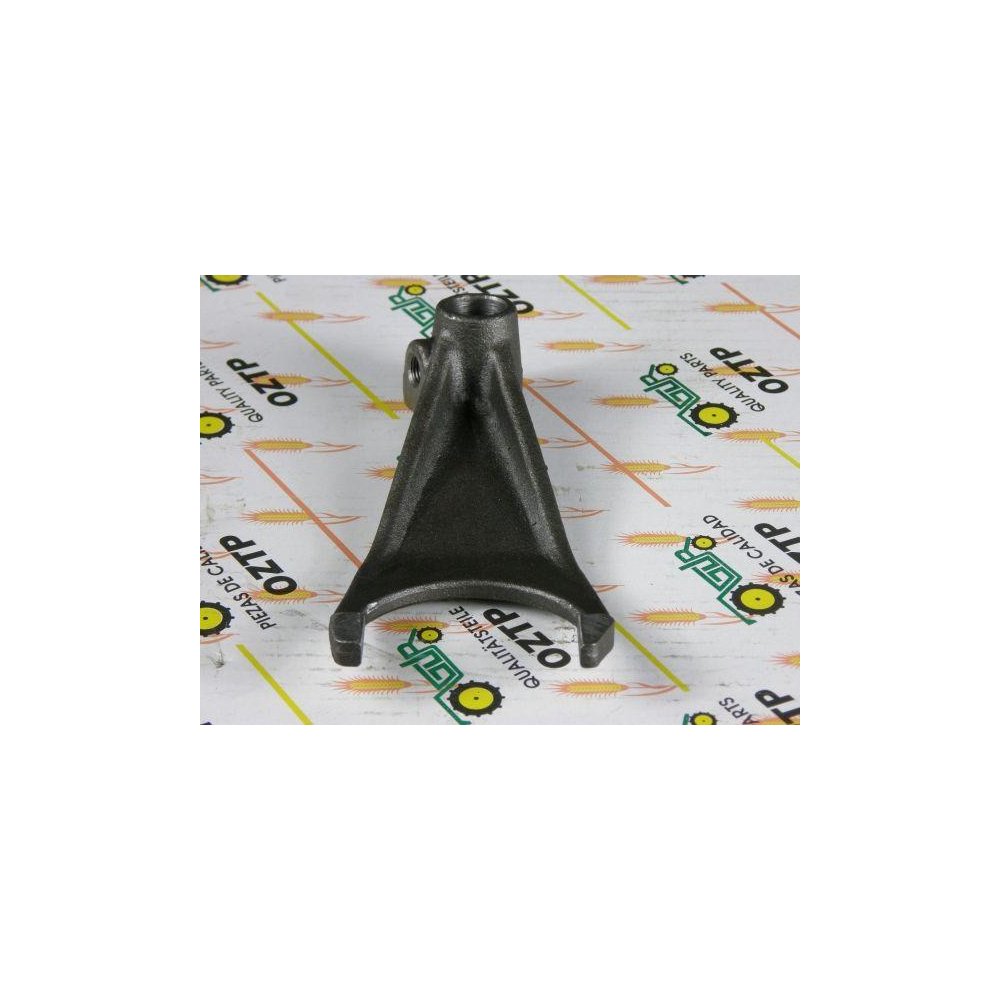 Widełki zmiany biegów reduktora planetarnego MF3/MF4