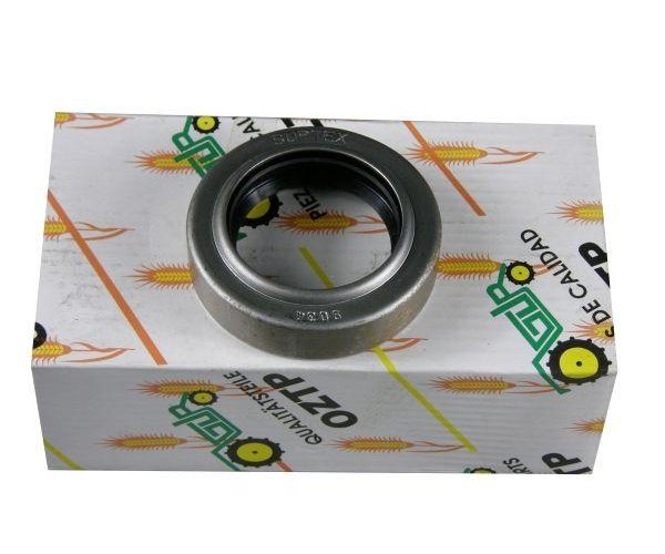 Pierścień uszczelniający wałka wom MF4