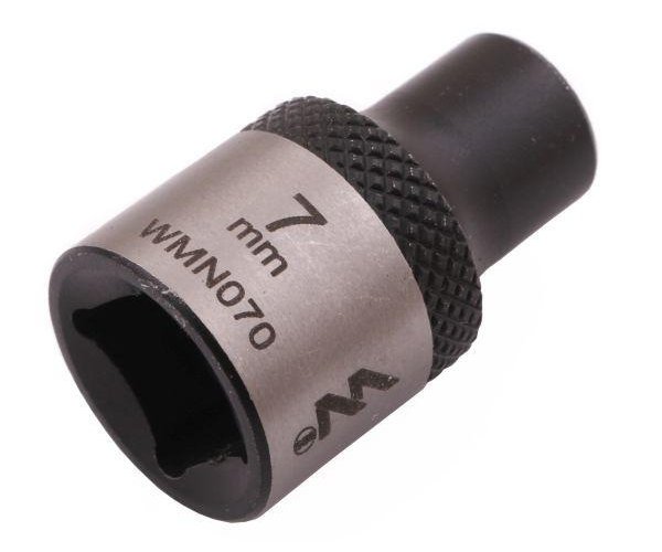 Nasadka dwunastokątna 3/8". 7 mm. CrV50BV30. DIN 3124. Waryński