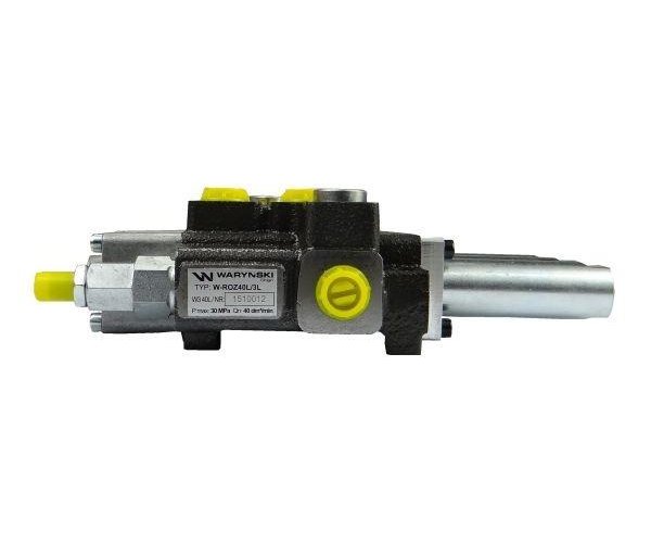 Rozdzielacz hydrauliczny 3-sekcyjny max przepływ 40L sterowany na linkę Waryński