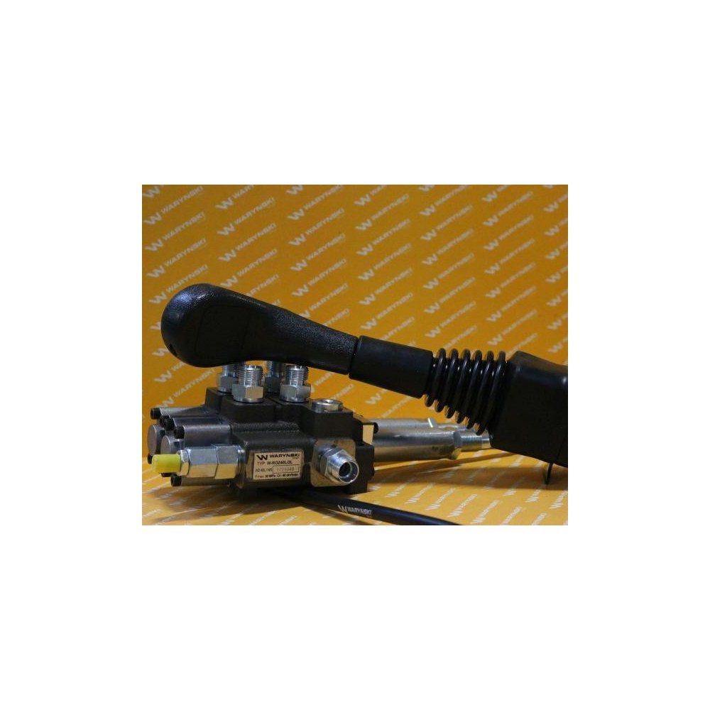 Zestaw: Rozdzielacz 2-sek. + Joystick (bez przycisku) + Elementy złączne + Linki na kulkę stalową 1500mm Waryński