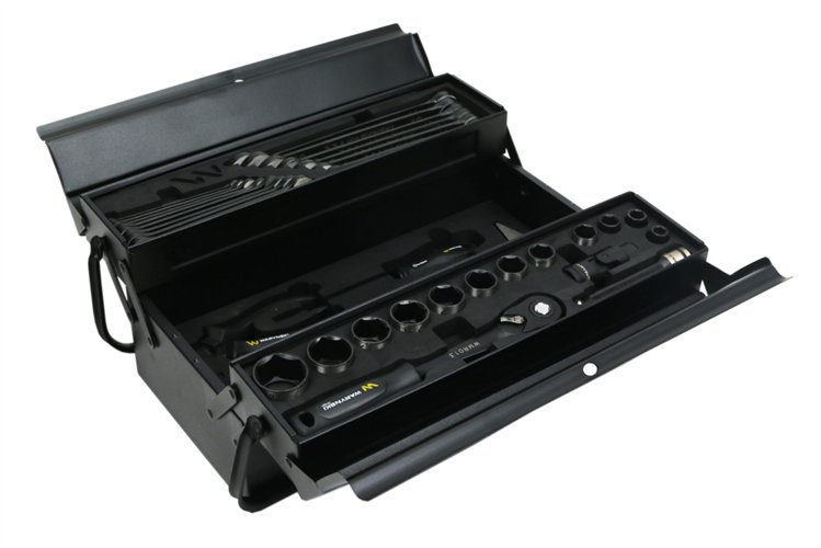 Zestaw narzędzi nasadek i kluczy w metalowej skrzynce Waryński