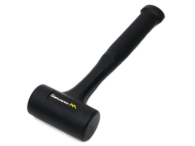 Młotek gumowy czarny lity 900 g trzonek z włókna szklanego Waryński