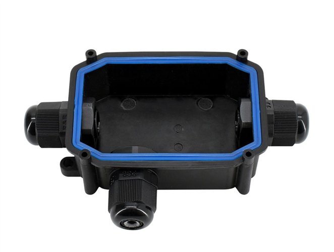 Uniwersalna hermetyczna prostokątna puszka łączeniowa z dławicami x3 IP66