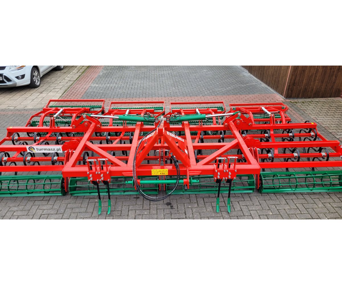 Agregat uprawowy AGRO-MASZ 5.6m