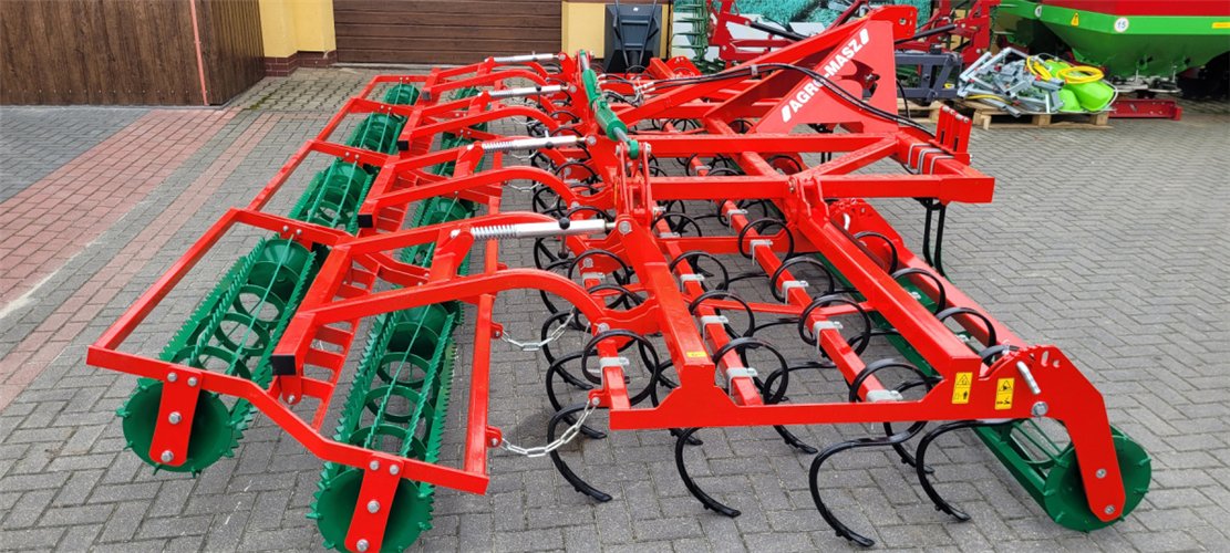 Agregat uprawowy AGRO-MASZ 5.6m