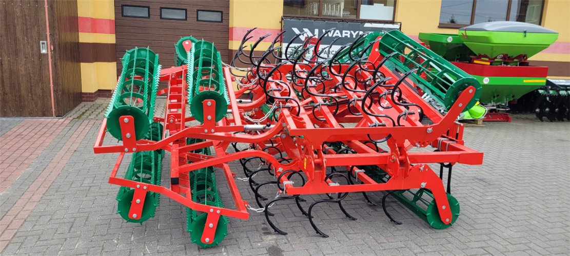 Agregat uprawowy AGRO-MASZ 5.6m