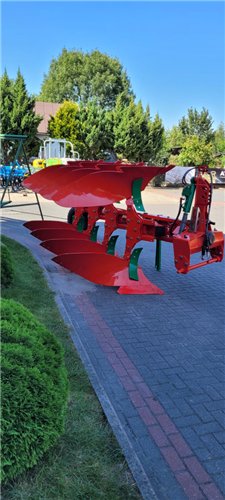 Pług 4-skibowy obrotowy AGRO-MASZ