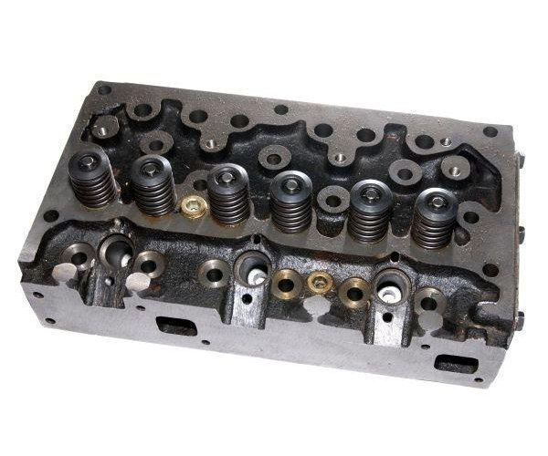 Głowica silnika kpl. z zaworami 3132049K91,3132907K91 MF3